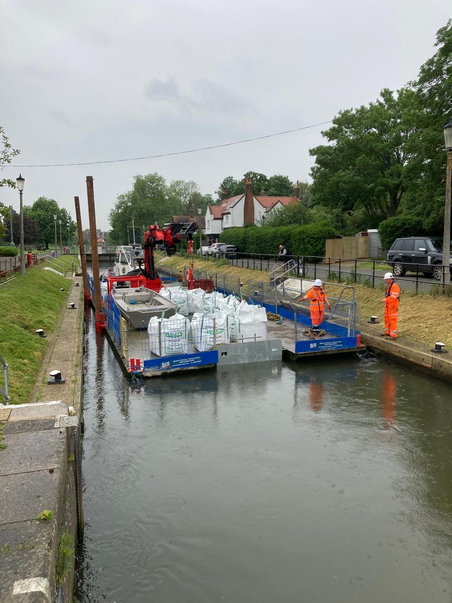 Works commencing on the launch lock at #Teddington .These sand bags will be used to build a cofferdam around the lock to facilitate the removal of the old gates.