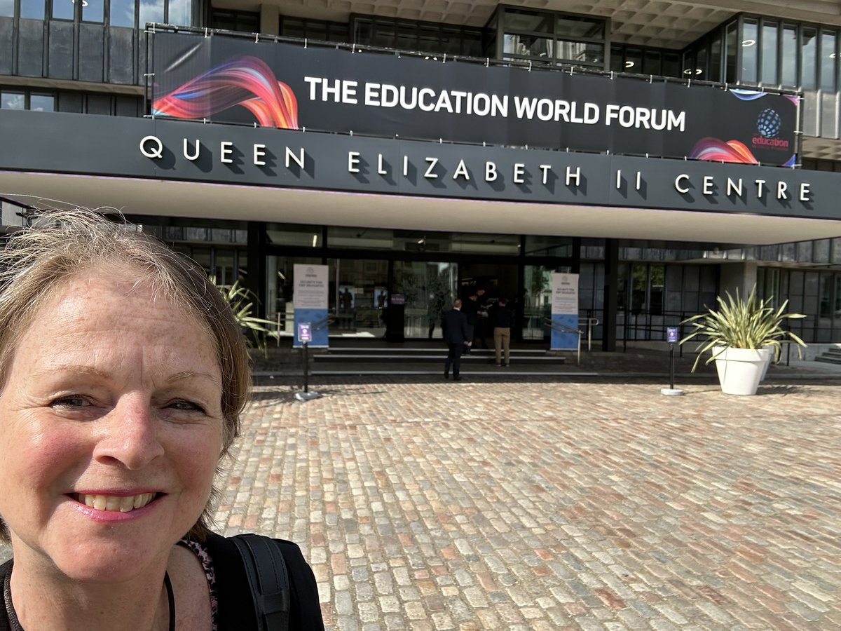 RachelLaunay's tweet photo. Arrived at the @TheEWF venue in London. Looking forward to meeting Polish Deputy Minister of Education, Ms Joanna Muchaa and colleagues from @PolishEmbassyUK too! https://t.co/yh2BIhfo1L