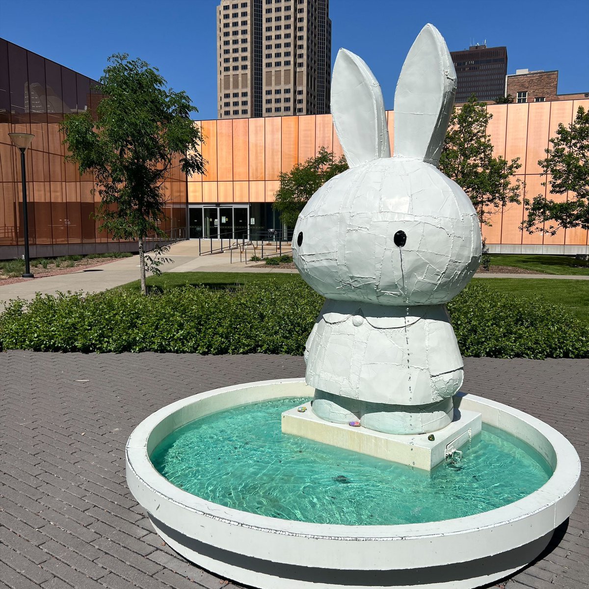 Miffy says Sundays are better when they include books and a trip to the library. Central Library and the Franklin Avenue Library are open from 12-4 PM.