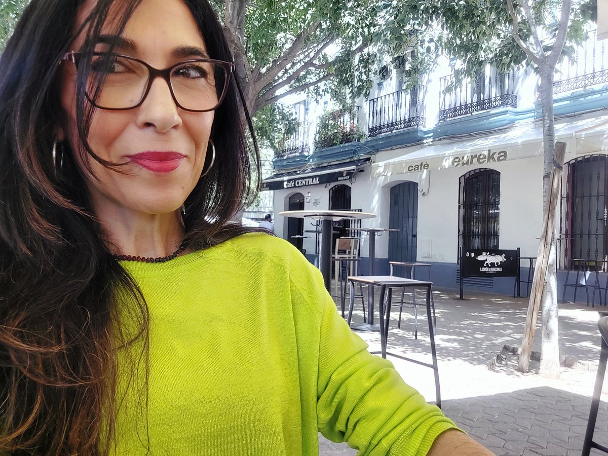 Lolapaulola's tweet photo. Después de muchos meses de mucho trabajo, acá andamos ociosa.
#alamedeando https://t.co/4RScmA7nEc
