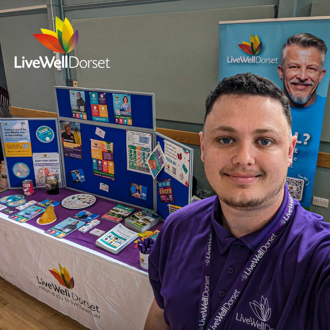Say hi to LiveWell’s Liam! We being out delivering Health Checks and talking all things LiveWell in communities across Dorset. Next week you will find us in: Bridport, Boscombe, Gillingham and Bournemouth 👉 orlo.uk/uAo87 @DorsetCouncilUK @BCPCouncil @HealthyDorset