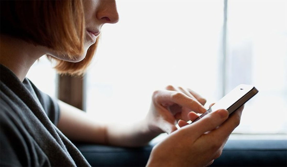 eldiabolivia's tweet photo. ¿Si conecto mi celular a Wifi, también se consumen mis datos móviles?
Lea más información >> https://t.co/894krEmY55
#RedWiFi #DispositivoCelular #Conexión
#ElDíaBolivia https://t.co/HlaSosanxg