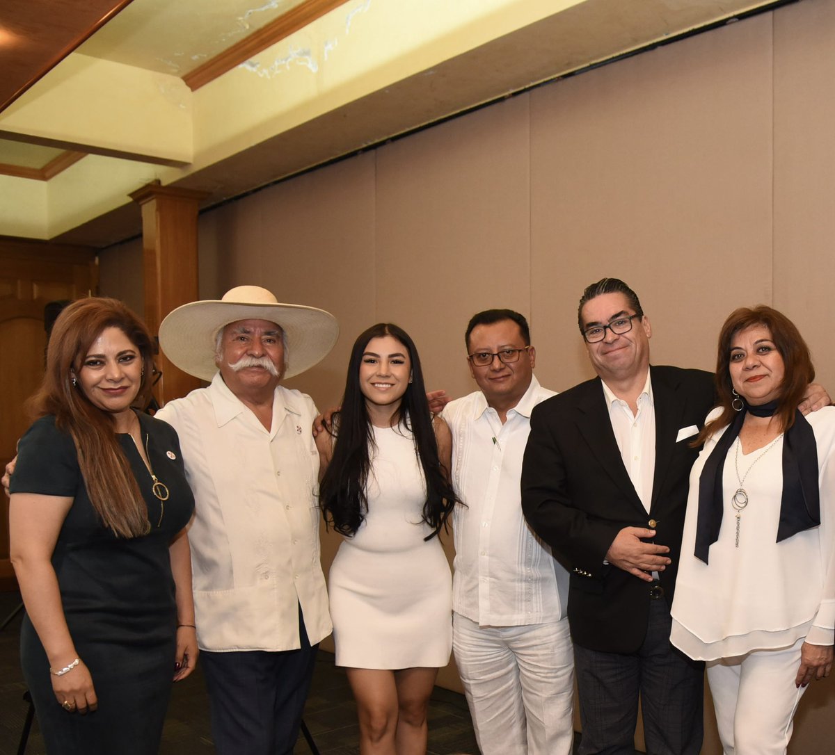 La inclusión del arte y la cultura en la sociedad es fundamental ya que son herramientas poderosas para la cohesión social, desarrollo personal y comunitario. 

Estamos muy contentos de formar parte del Consejo Consecutivo para la Cultura Comunitaria de Puebla.