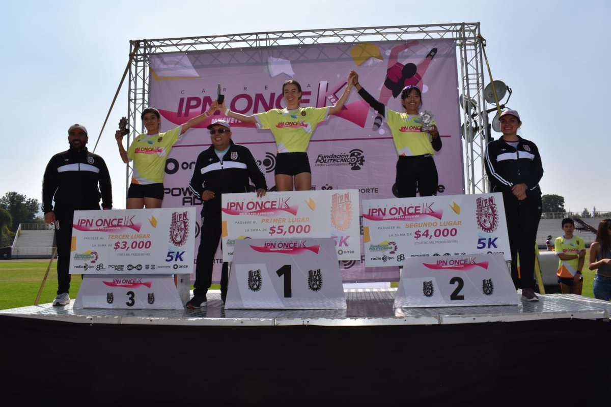 ¡Ellas son las ganadores de 5 km femenil! Roxana López🥇 Belém Valdez🥈 Blanca Estela Rosas🥉 ¡Muchas felicidades chicas, su pasión deportiva se contagia! #CarreraIPNOnceK2024 #Huélum #OrgullosamentePolitécnicos