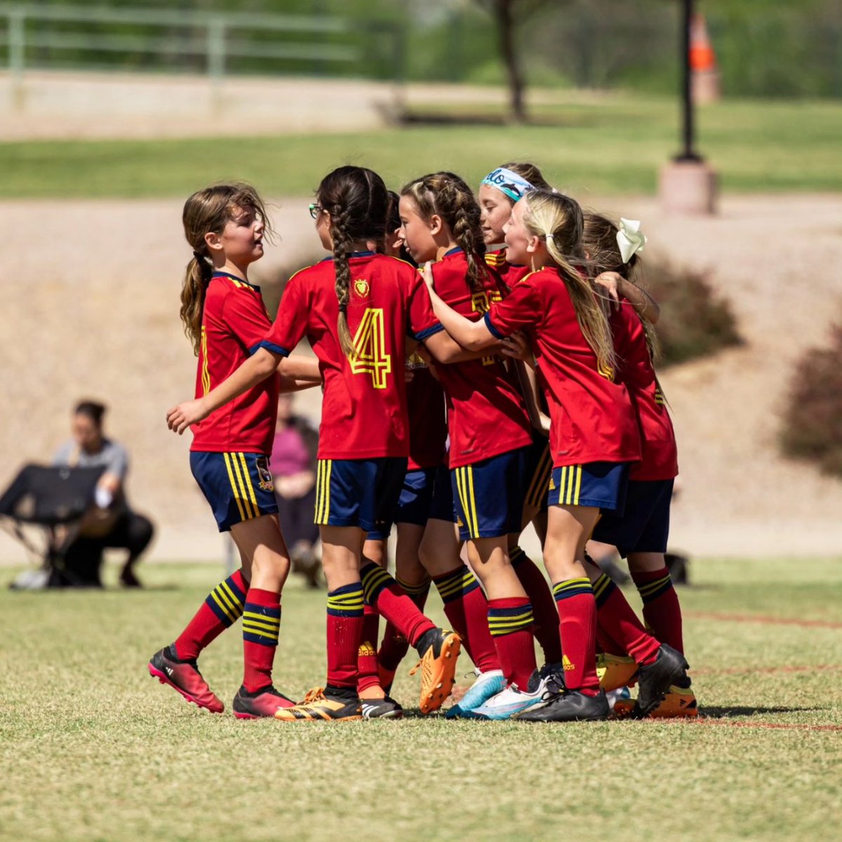 No better feeling than celebrating with your team 🎊

#Celebration #Teamwork #RatedSportsGroup #YouthSoccer #WomensSoccer #SoccerTeam