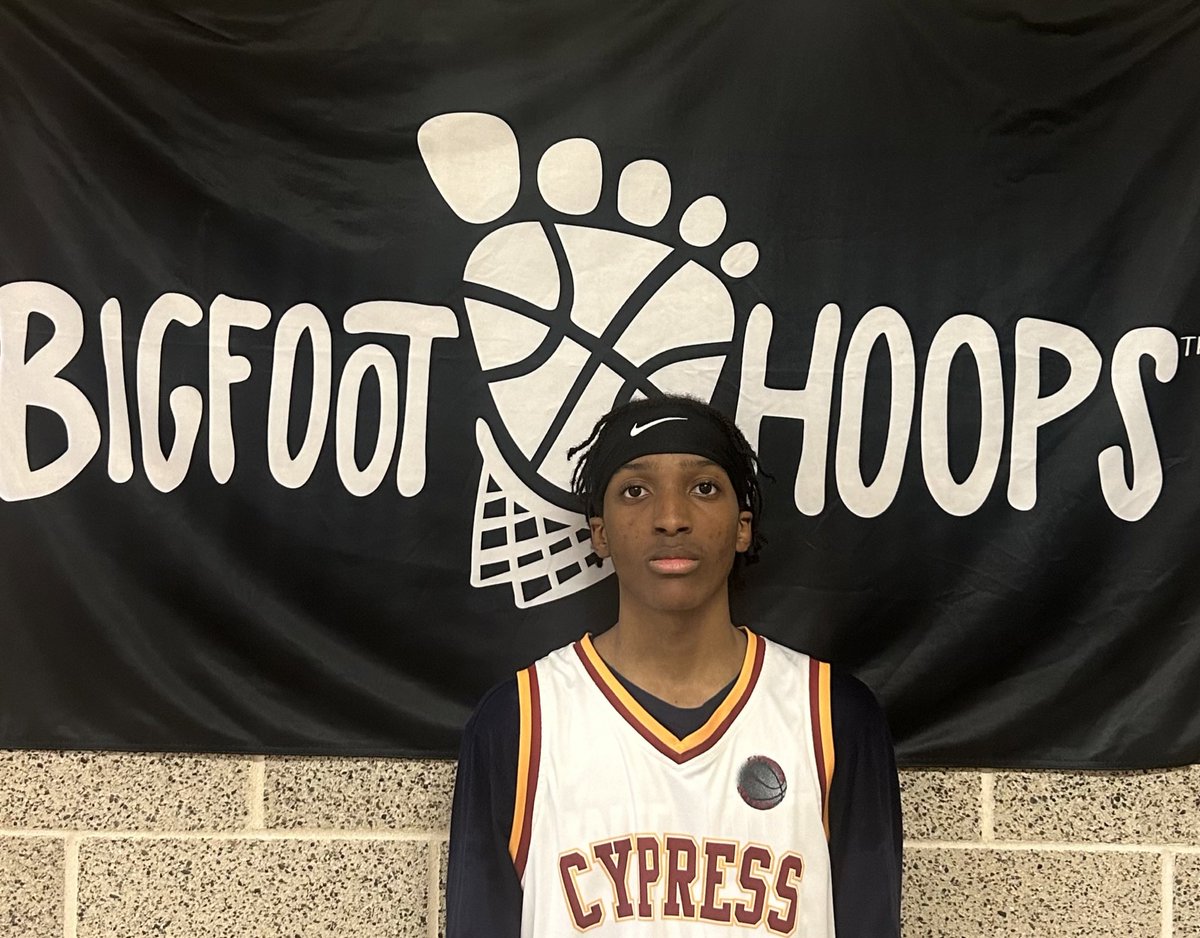 2026 Kenyan Layton is a quick guard who is lethal out of the triple threat. Creates opportunities for himself by both attacking off the dribble and using shifty moves to create space for jumpers. @Kd2timez