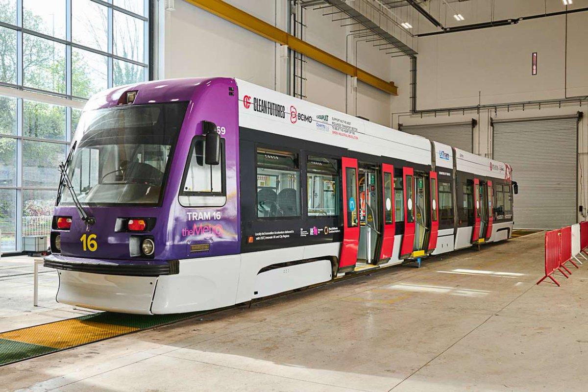 Tram 16 to become innovation hub at Dudley centre railadvent.co.uk/2024/05/tram-1… #BlackCountryInnovativeManufacturingOrganisation #environment #hydrogen #midlands #recycling #signalling #VaramisRail #VeryLightRail #WestMidlands