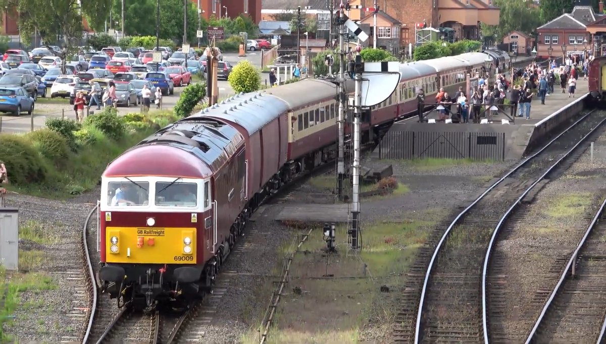GBRF 69009 at Kidderminster on a local service to Bewdley 

Severn Valley Railway Diesel Gala proving very popular as always! 

Great event and excellent variety! 

Follow us on YouTube at Rail125 <a href="/YouTube/">YouTube</a> #trains #railway