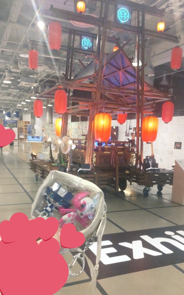zmlNXvZHGrzKqmG's tweet photo. 間に合った🚪
🍣すしてっく
ミラソメランド

実はボランティア落選済🤣😆
#citycast
ボランティアグッズコーナーは全て家にあるグッズ
これ以上にグッズあり👯😙

#ミライトワ #Miraitowa
#ソメイティ #Someity
#ミラソメ #ミラソメ存続希望 
#TOKYO2020レガシー展
#SusHiTechSquare
#SusHiTechTokyo https://t.co/vOtNkOBgaq
