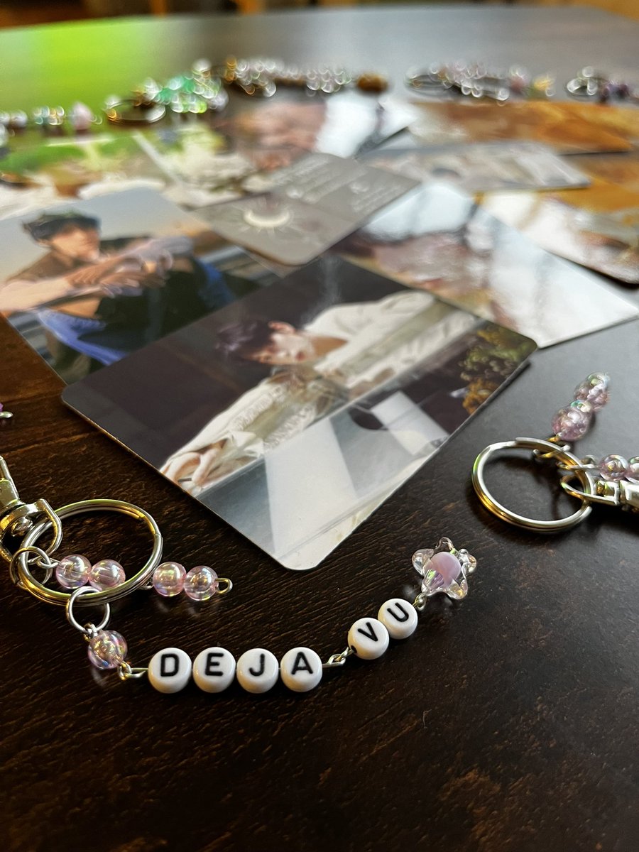 crystalclear_co's tweet photo. here is a preview of our freebies for txt’s houston and dc concerts!! 

#투모로우바이투게더 #TOMORROW_X_TOGETHER #TXT #ACT_PROMISE #TXT_TOUR_ACTPROMISE https://t.co/kAuFcfVas8