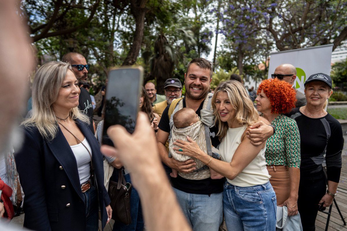 Canarias planta cara a quienes quieren destrozar su tierra con un modelo que beneficia a unos pocos. Gracias, Las Palmas de Gran Canaria por marcar con nosotras un rumbo de esperanza para Europa 🩷