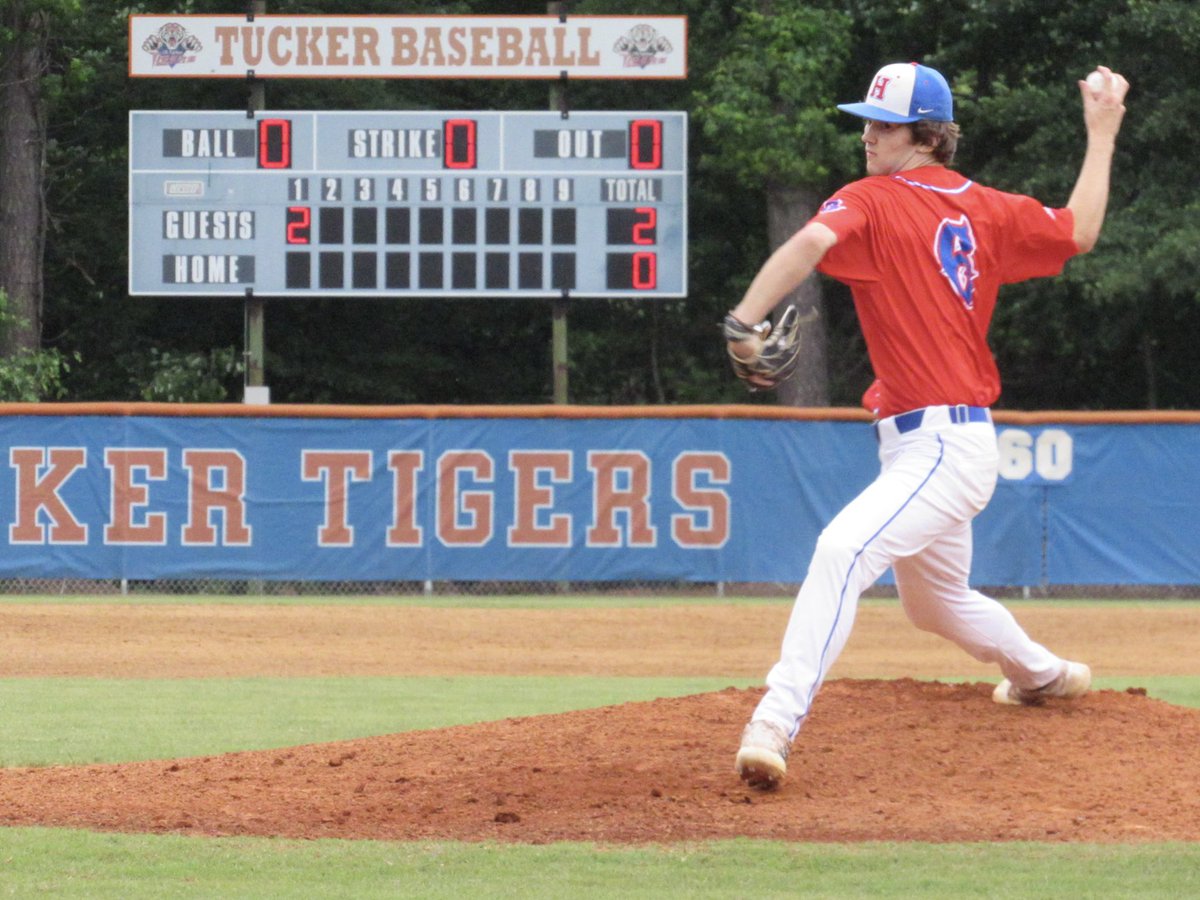 Pitched a complete game on Friday at Tucker. 7 - IP 88 pitches (66 strikes) 4 - H 0 - ER 0 - BB 9 - K Hermitage ⚾️ - 6 J.R. Tucker - 1 @HermitageHS #CoachTJ @orioles_scout @CoachChris32