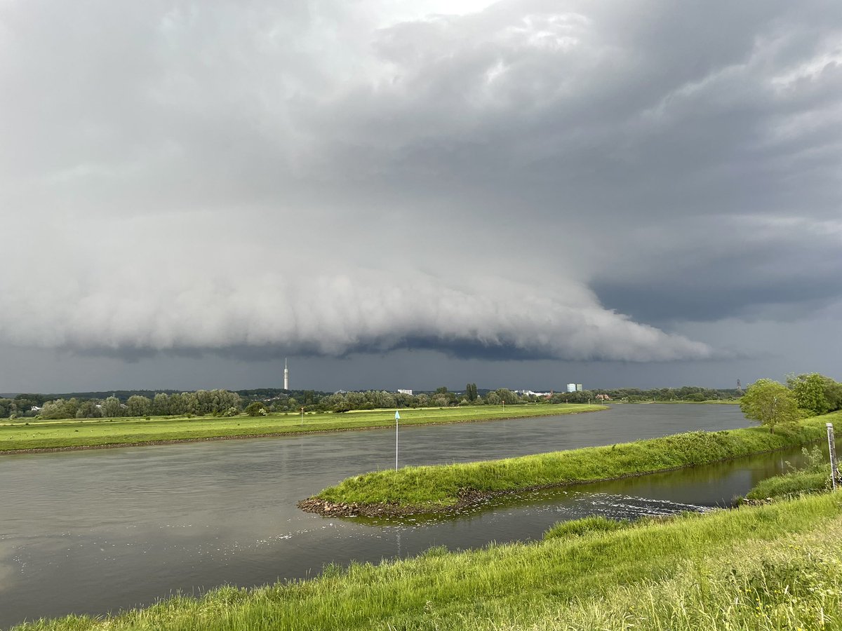 Zwaar onweer nabij Arnhem