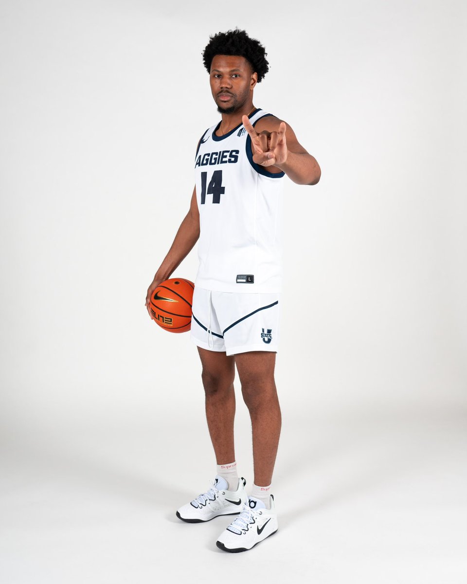 Oregon State transfer Dexter Akanno has committed to Utah State, his agent Scott Nichols of Rize Management told ESPN. Averaged 10.9 points last season, started 68 games over the last three seasons. Also had interest from San Diego State, UNLV, USC, UCSB and others.