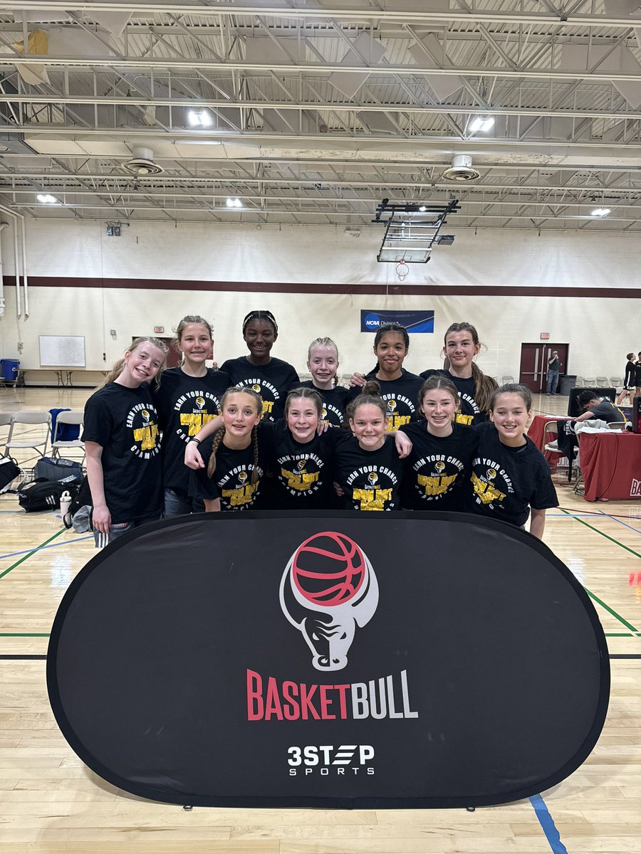BasketBullhoops's tweet photo. 🏆 Congratulations @LadyRivals on winning the 6th grade girls Hall of Fame division in the Hall of Fame #springclassic. https://t.co/6h0dgeqOHU