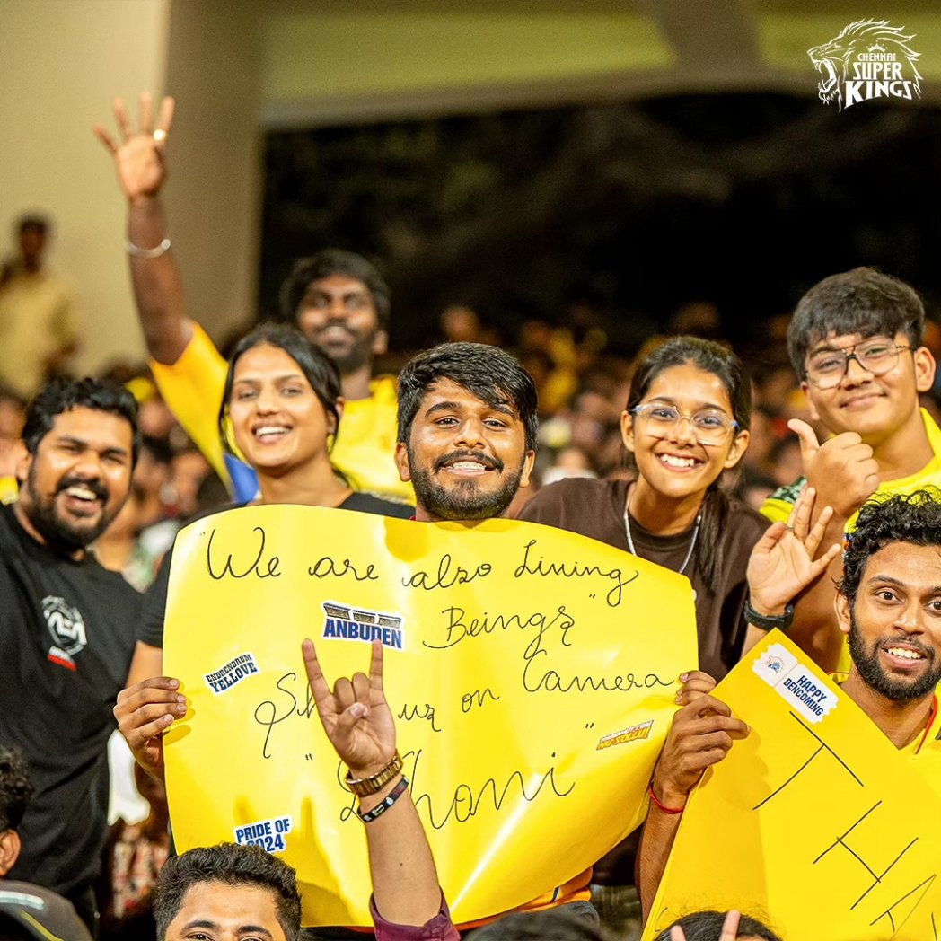 All we need is Yellove! 💛 #WhistlePodu #EndrendrumYellove 🦁💛