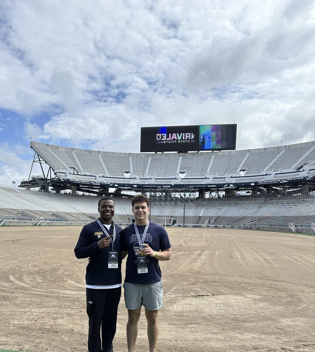 Had A Great time at @PennStateFball Jr-Day learned alot of great things seen my guy @Petergonzalez70 in the Lab!!.. @CoachTerryPSU @coachjfranklin @PCC_FOOTBALL @CoachLehmeier @timothysasson @210ths @NittanySN @realmarkdup @coachmhagans @maceo_sr