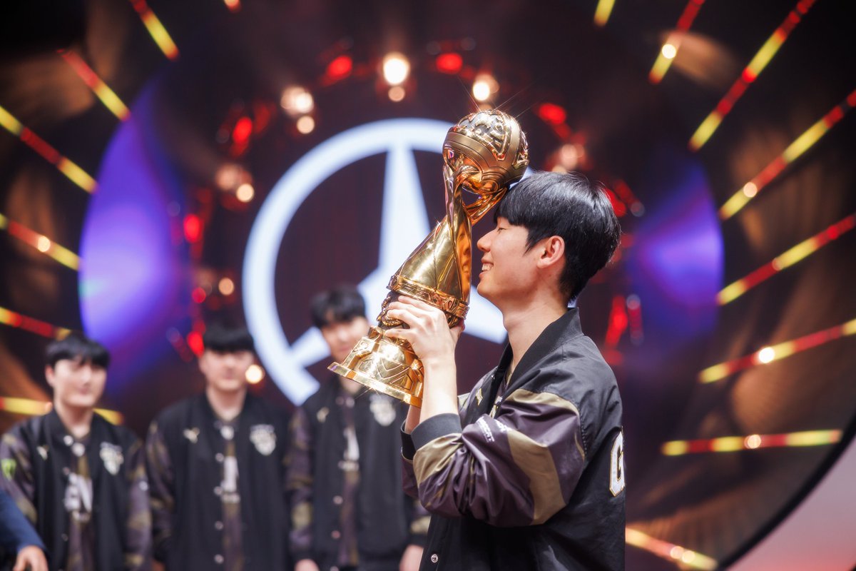 SiU_x0x's tweet image. 누가 뭐라해도 MSI FINAL MVP는 너니까

#리헨즈 #Lehends