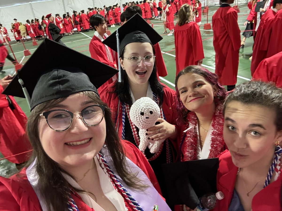 commencement time ! #bu2024