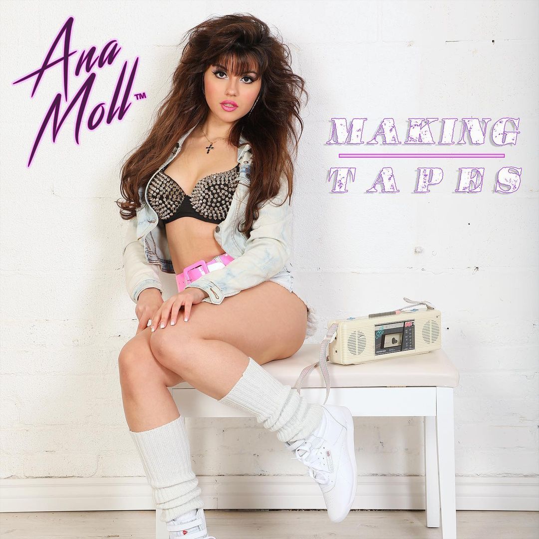 New Rock Releases:

Ana Moll @gazzarrigirl87 releases Making Tapes #MakingTapes #Rock #NewRock #IconicRock #NewMusic #NextWaveofRock #ModernRock #ClassicTones #NWOCR #NewMusicAlert #NewRockReleasesAlert #AnaMoll
March 2, 2023

🎧 youtu.be/wbhOmv7X5oI
