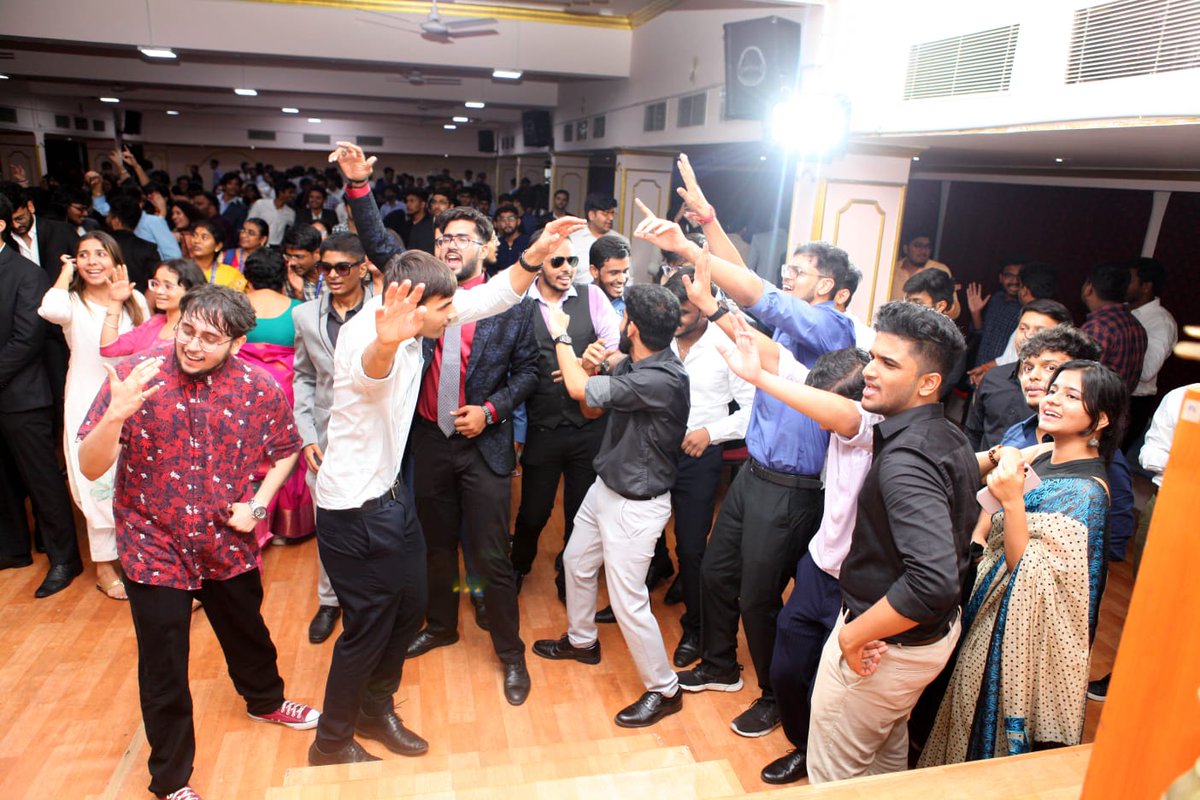 SoC_SRMIST's tweet image. Farewell Day Wishes to the Batch of 2020-2024.  Department of Computational Intelligence, School of Computing, SRMIST. Date: 16.5.2024. Congratulations on your achievements! #cintel #srmist #schoolofcomputing #farewell
