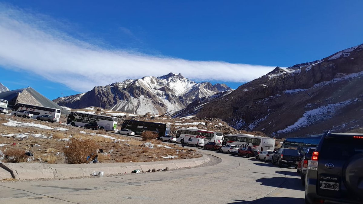 MarceloOrtizTV's tweet image. Sistema Integrado Cristo Redentor . La información suministrada por la Coordinación General Argentina 
Indica
ROQUE CARRANZA (Argentina) 
Demoras de  30 minutos 
......................
LIBERTADORES (Chile)
Demoras de 50 minutos
#pasoachile #demoras