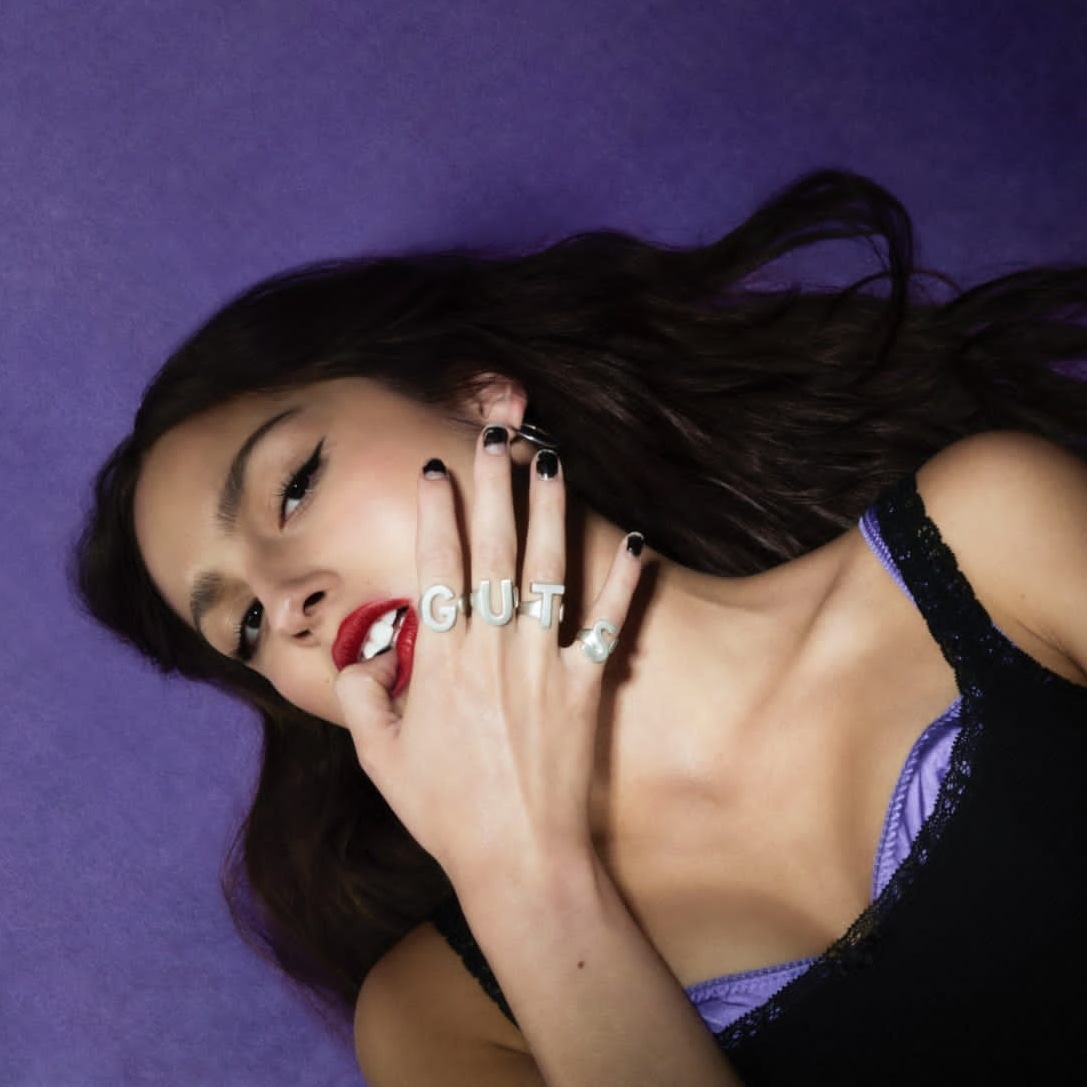 GIGANTE! O álbum 'GUTS' de Olivia Rodrigo é o álbum de rock feminino mais ouvido na história do Spotify, e é o 13° mais ouvido no ranking geral.