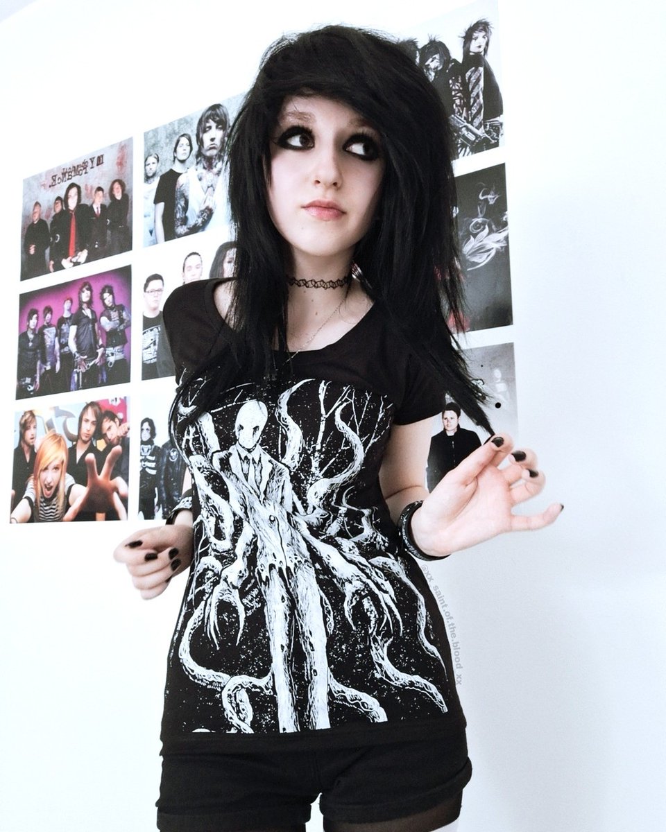 Keepin it spooky 4 lyfe 🦇 xx_saint.of.the.blood_xx in our Slender Sickness T-Shirt! #Slenderman #Spooky #Cryptid #CreepyPasta #VampireFreaks #emo #goth