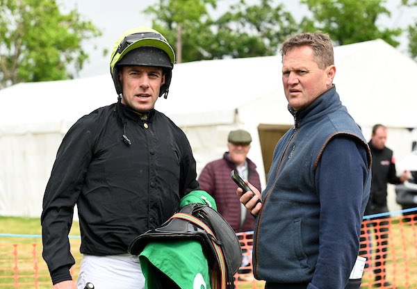 A Saturday double for @bononeill1 yesterday in Taylorstown for @DMC_Racing & @colinboweracing 📸 healyracing.ie