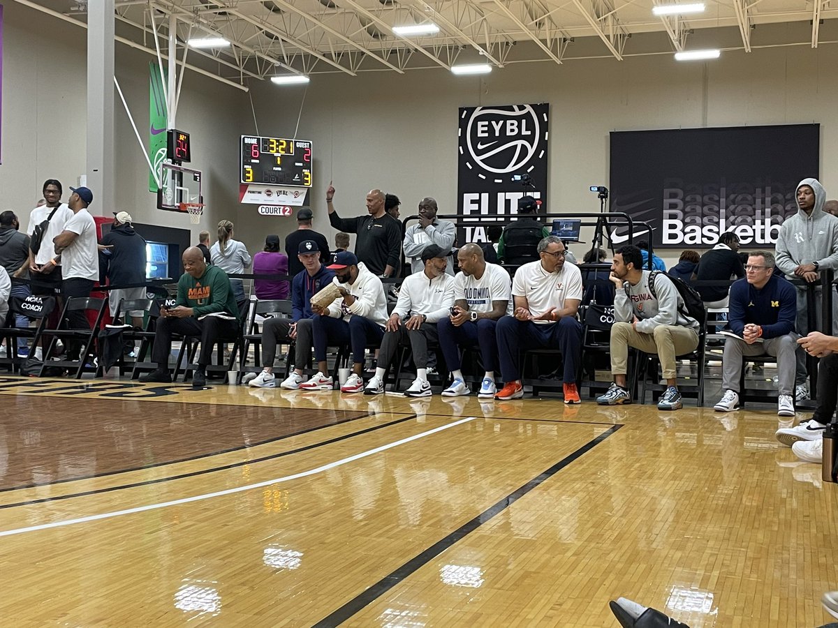 Dan Hurley busy today. He’s now tuning in to @TTOBasketball vs @TheCityRocks. Other programs present include Michigan (Dusty May), Notre Dame (Micah Shrewsberry), Miami, Virginia, Iowa, Syracuse, Virginia Tech, Kansas (Norm Roberts) and others. Talent pool includes: -Jordan