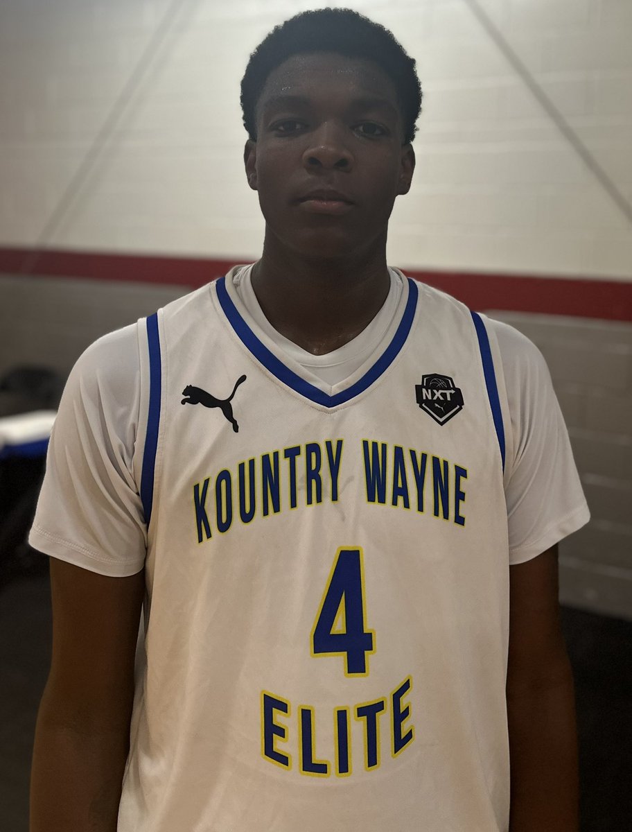 Jordan Smith continued his superb weekend with a 21-point performance in Kountry Wayne Elite’s win over ATL Pivot. Smith has great touch around the basket and good footwork, allowing him to be efficient when getting opportunities on the block and in the mid-post. He also showed