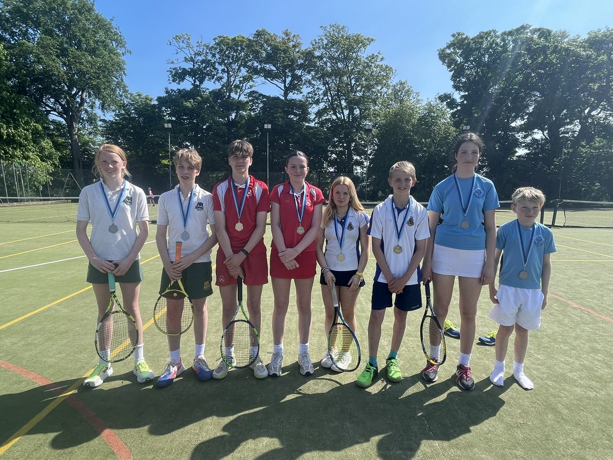 A brilliant afternoon of tennis in the ☀️ at Belhaven today. Thank you to all the parents, staff and children for coming along today. Cup Results: 🥇Strath 1 🥈StM 1 🥉Belhaven 1. Plate Results: 🥇 Loretto 1 🥈 Belhaven 1 🥉 Loretto 3 @lorettosport @StrathallanPrep @SchoolMarys