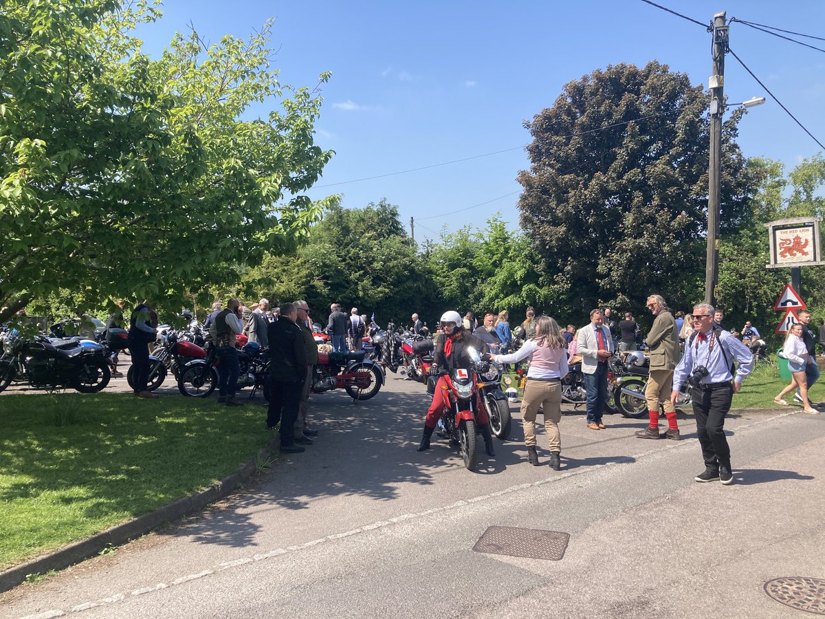 Biker Kaz tweet media