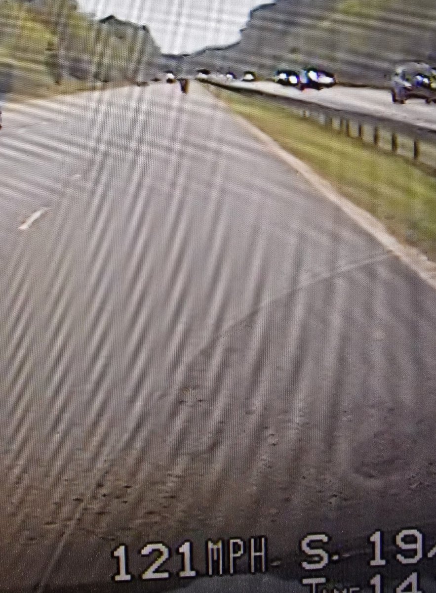 Several motorists reported for excess speed today including, this Porsche on M65 and this motorbike doing 120mph on M61.  The motorbike also reported for illegal number plate.   Please drive within the speed limits and have a nice day.  #T2RPU #Fatal5 #OpSawfish