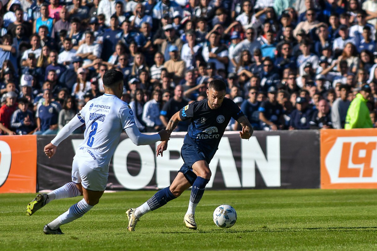 CSIRoficial's tweet photo. 📸 ¡Compartimos las postales del partido 🆚 #CDGCAT!
Seguimos sumando y creciendo ➕
Gracias familia leprosa por el cariño de cada día 💙💙💙
¡Vamos por más! 💪👊
#ArribaLaLepra #TodosJuntos #SomosFamilia https://t.co/uplCOw6n7M