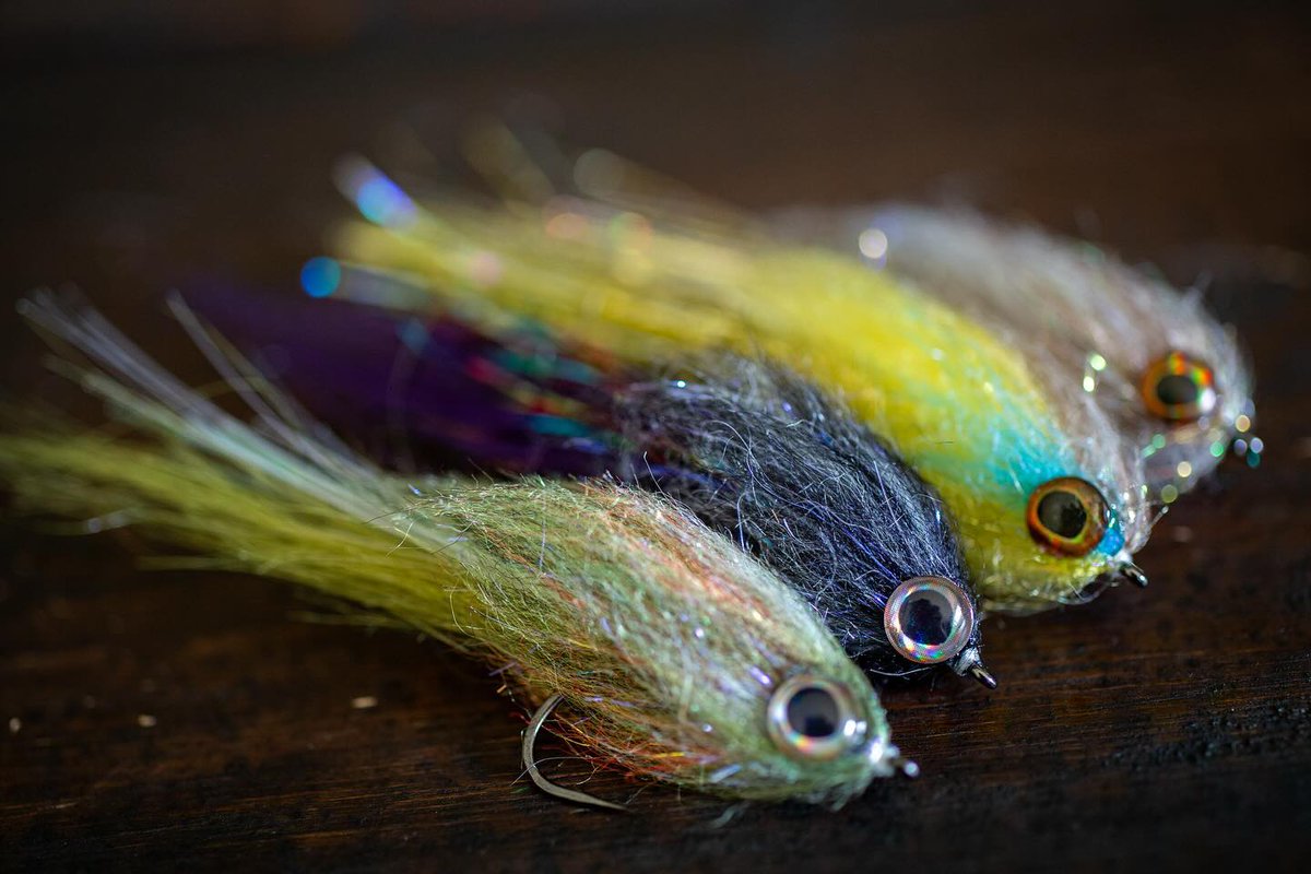 'These B10S are SHARP (ask me how I found out) and ready for some smallies. Which color combo is your favorite?' // tie and image by @finleyflyco . . . . #flytying #flytyingjunkie #flyfishing #flyfishingaddict #flyfish #flytyingnation #jstockard