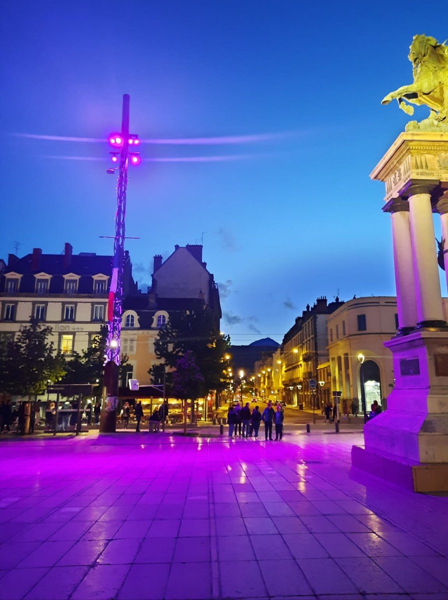 Clermont Ferrand aux couleurs des MICI

<a href="/ClermontFd/">Clermont-Ferrand</a> <a href="/afaCrohnRCH/">afa-Crohn-RCH</a> 

💜 @M2ISH_UCA 💜