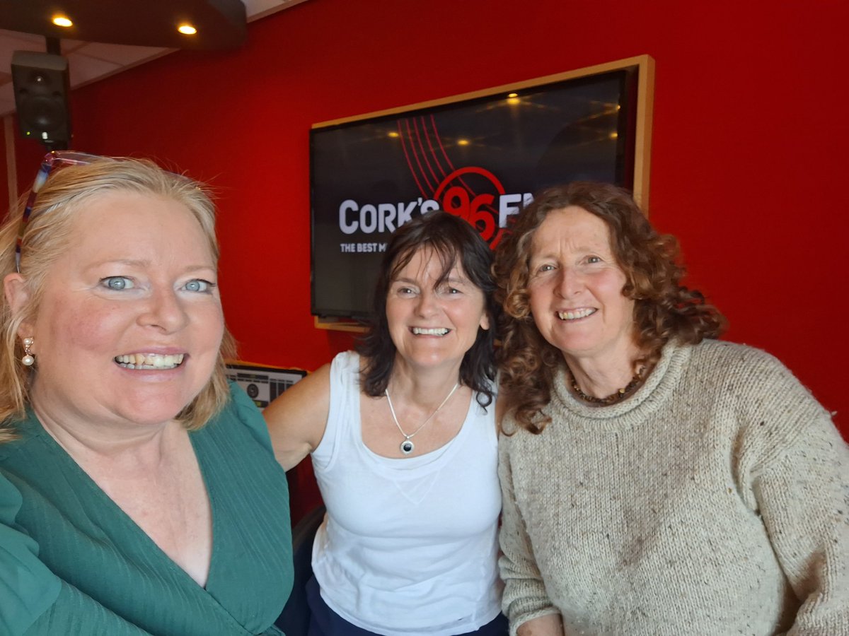 If you never heard of Violet Gibson YOU HAVE TO LISTEN TO THIS! Alice Barry & Belinda Walsh were in to chat about Midleton Arts Festival but first Alice told me all about this play telling the story of the Irish woman who shot Mussolini shows.acast.com/a9849aad-93f9-… #Cork #OMG #True