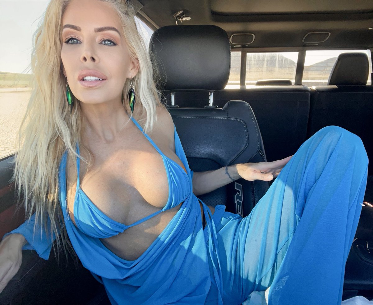Have yourself a Super Exciting Sunday💙💚🩵 Much 💙 You know where to find my most recent scenes/content… Tabithastevens.com for ALL of my LINKS~ to my OF, LoyalFans,Mynx ect. 💚🩵💙💚🩵💚🩵🤗🤗🤗