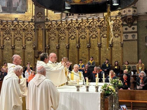 Ahir dissabte, les hospitalitats de Lourdes de les diòcesis catalanes ens vam reunir a Montserrat per demanar a la Mare de Déu la seva protecció. Fotografies: @GironaLourdes