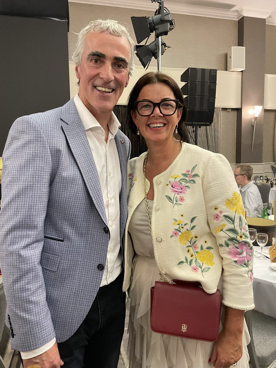 Fantastic @AontroimGAA Saffron Business Forum Sports Lunch on Friday with @UlsterUni alumnus & @donegalgaa manager Jim McGuinness as guest speaker - “relentless standards” the take home message for us all! #ProudofUU Thanks to Olga McAteer & McAteer Solutions for hosting. GRMA!