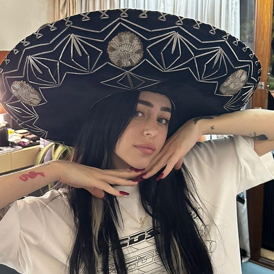 Sasuke_Smart's tweet photo. Alma Sister , welcome ya eres mexicana @Nicki_Nicole19 😍🇲🇽🇦🇷 🥰 #FreenBecky #fypシ゚ #twitch #argentina #gaming #gamer #TrendWallet #streamer #TrendingNowSatNite #MexicoXingon https://t.co/D4hylxupar