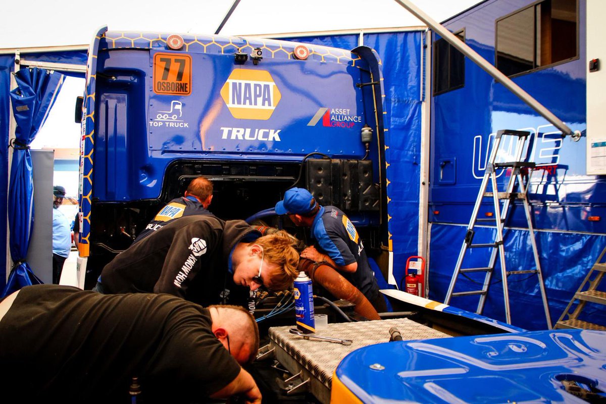 🔵🟡 That’s a wrap @PembreyCircuit🫸💙🫷A mega job by the team - they pushed to the very end and come home with 5/5 podiums, including two class wins 🥇🥇 What a blast @officialbtrc! #NAPARacingUK #NAPATruck #NAPA #TruckRacing #Truck #Pembrey #RacingDriver #RacingTeam