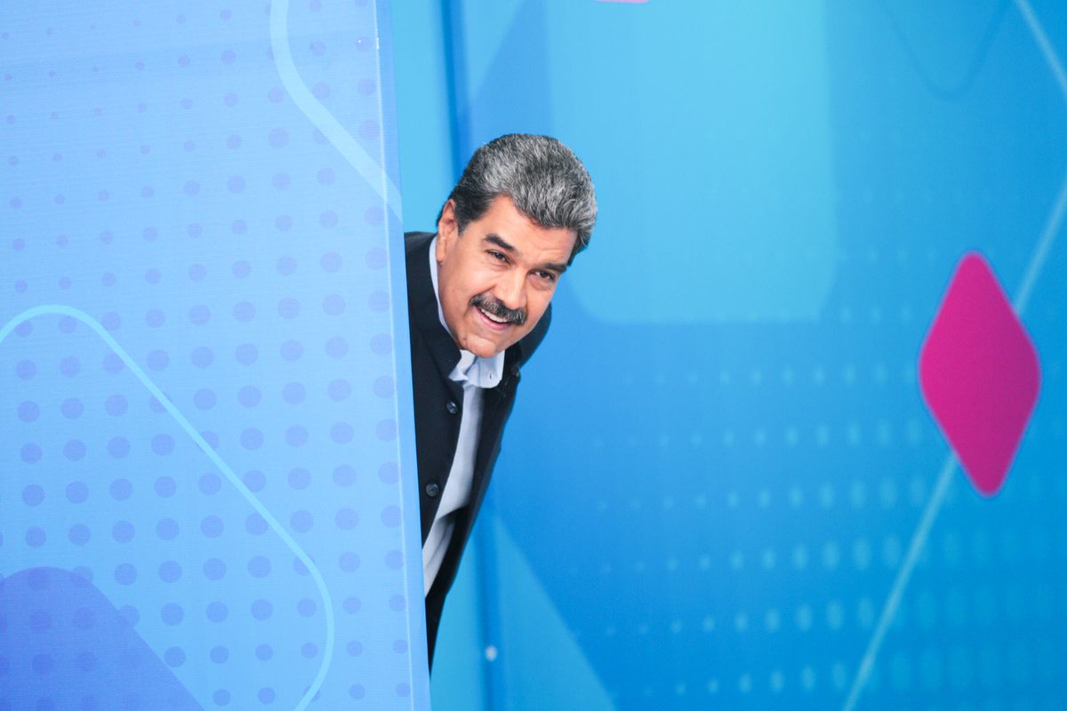 🗣️¡Corre la voz porque la batalla es en medios, calles, redes y paredes! 🇻🇪

No hay algoritmo que detenga a este pueblo a decir: #YoSigoAMaduro

📱Actívate en TikTok, unamos fuerzas junto a 
@nicolasmadurom
 por la verdad de Venezuela.