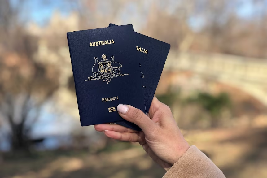 #Sydney #Australia #AustralianPassport #passportphoto #passport #35x45photo This overview will help you understand the current passport photo prices in Australia and provide some helpful tips on getting a great photo without spending too much: visafoto.com/australia/pass…