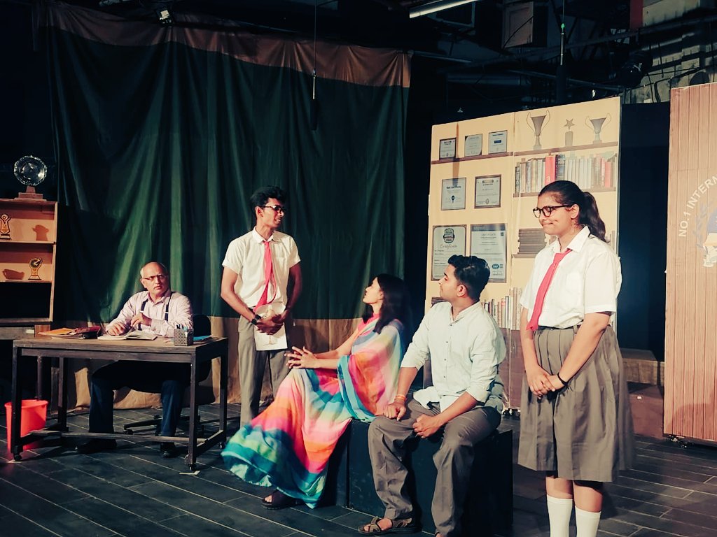 i_m_tirth's tweet photo. "Just experienced an incredible theatre performance 'Chal Mere Robo' at Scrapyard_the_theatre that transported me to another world! From the captivating acting to the mesmerizing set design, every moment was pure magic. #Theatre #Artistry #scrapyard #ImmersiveExperience 🎭✨" https://t.co/U5LIOuQbP2