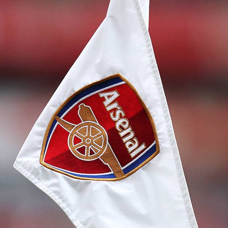 ¡20 AÑOS DE SEQUÍA LIGUERA! El Arsenal cumplirá 20 años sin ser campeones de la Premier League.
