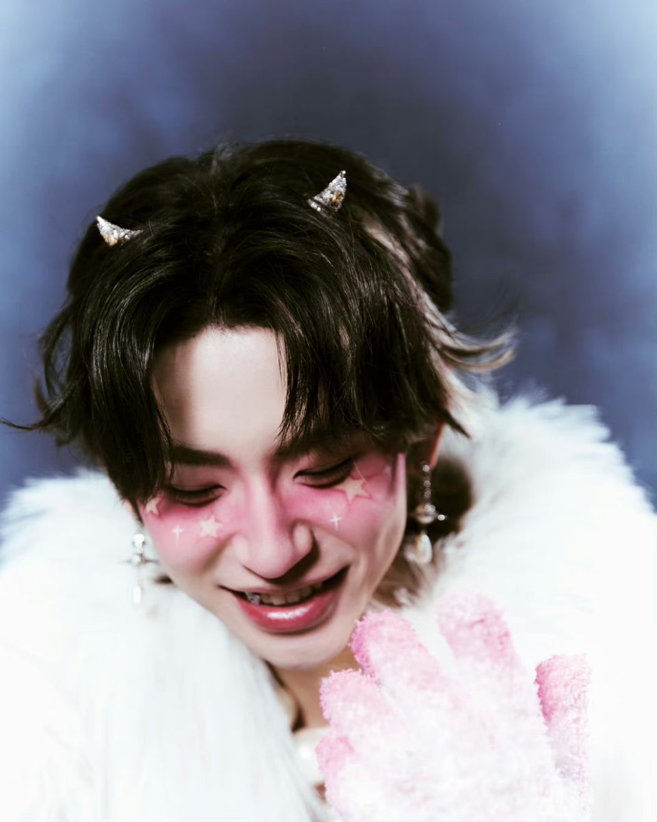 linkaidarlings's tweet image. 祝你生日快乐琳琳，谢谢你创造好的音乐，我希望很快见到你。

#xiaogui #wanglinkai #xiaoguiwanglinkai #小鬼王琳凯520生日快乐