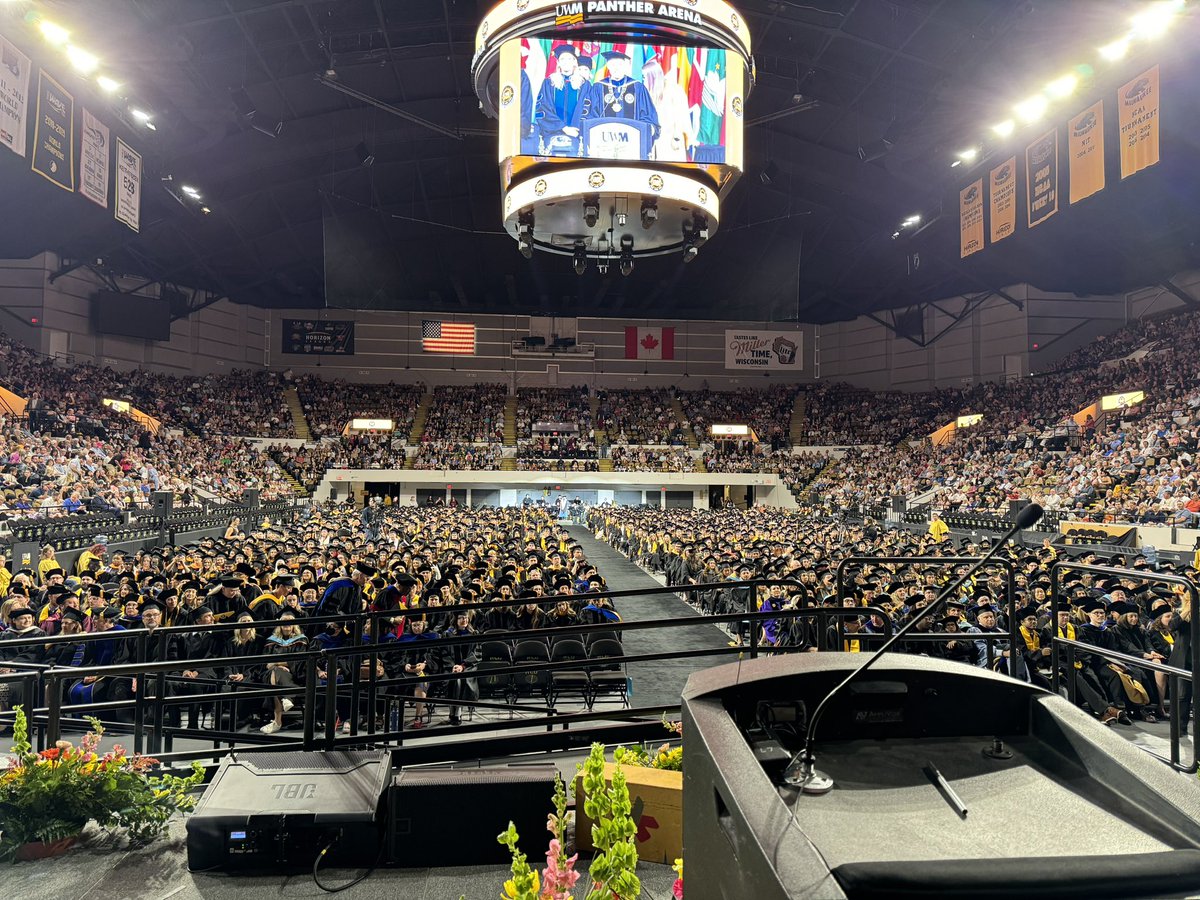 AndrewDaire's tweet image. Congratulations to all of the @UWM Spring 2024 graduates. #UWMGRAD @UWMNews @UWMAlumni