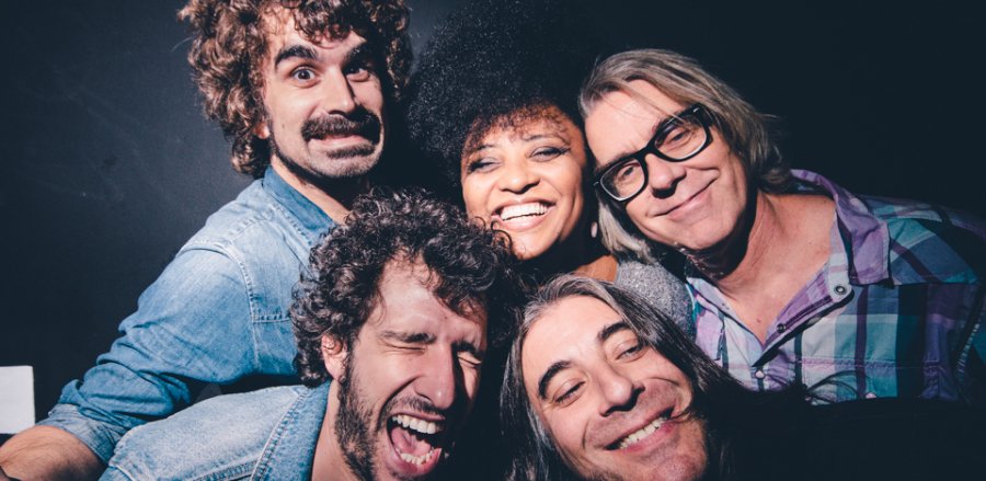 [Conciertos] Lisa & The Lips anuncia gira española para el próximo mes de junio. ¡Hazte con tus entradas anticipadas en el interior de la noticia! ➡️ musicazul.com/noticias-lisa-… #LisaAndTheLips #conciertos